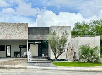 Casa · 376m² · 3 Recámaras · 4 Estacionamientos · Casa en Venta en Valle de Santiago