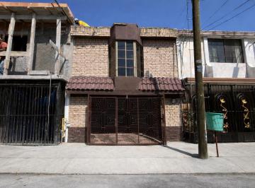 Casa · 102m² · 2 Recámaras · 1 Estacionamiento · Casa en Renta en Colonia Getsemaní en San Nicolás de Los Garza, Nl