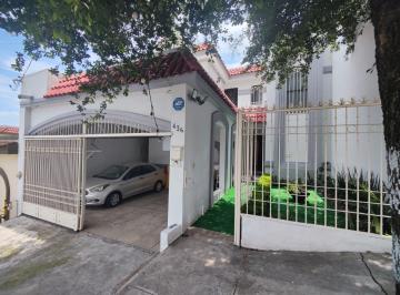 Casa · 315m² · 3 Recámaras · 2 Estacionamientos · Casa en Venta, Cumbres 6to Sector, Monterrey, N. L.