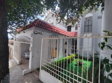Casa · 315m² · 3 Recámaras · 2 Estacionamientos · Casa en Venta, Cumbres 6to Sector, Monterrey, N. L.
