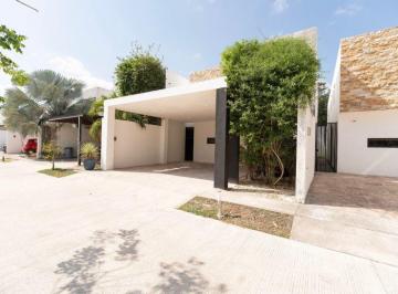 Casa de 4 habitaciones, Mérida · Casa Residencial en Venta en Privada de Dzitya