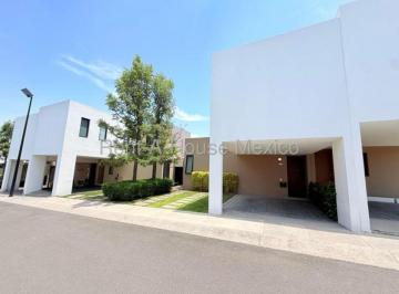Casa de 3 habitaciones, El Marqués · Casa con Amenidades y 3 Recámaras. Zibatá, Venta