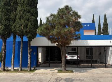 Casa de 5 habitaciones, Zapopan · Preciosa Residencia en Bugambilias