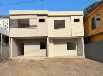 Casa · 135m² · 3 Recámaras · 1 Estacionamiento · Casas en Venta Col. 2 de Junio