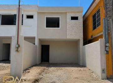 Casa · 135m² · 3 Recámaras · 1 Estacionamiento · Casas en Venta Col. 2 de Junio