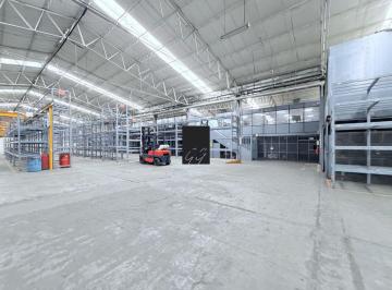 Bodega comercial , Naucalpan de Juárez · Bodega en Renta en Naucalpan de 3,765 m², 1 Anden Para Camionetas o Thortons + Entrada de Trailer.