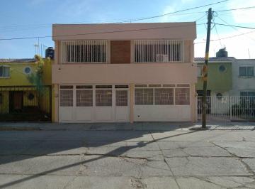 Casa de 5 habitaciones, León · Casa en Venta Para Negocio Zona Poliforum, Colonia Bugambilias, en León, Gto