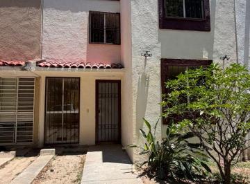 Casa en condominio de 4 habitaciones, Zapopan · Casa en Venta en Mision Capistrano