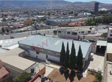 N/A · Propiedad Comercial Ideal Para Inversionistas. Casi Esquina con Boulevard Colosio.