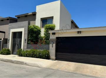 N/A · Casa en Renta en Calzada Residencial
