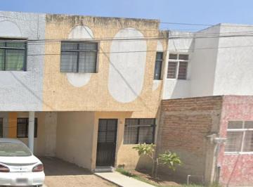 Casa de 2 habitaciones, San Pedro Tlaquepaque · Venta de Casa en Tlaquepaque Jalisco