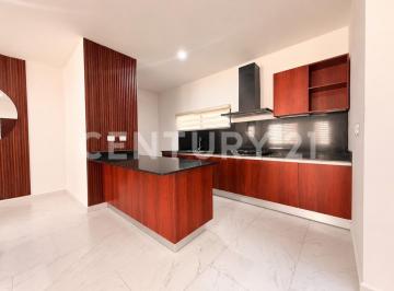 Casa · 192m² · 3 Recámaras · 2 Estacionamientos · Casa en Venta en La Rioja Residencial - Av 135 Cancún