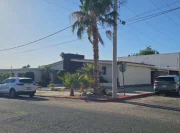 Casa de 3 habitaciones, Hermosillo · Casa en Venta en Colonia Pitic, Hermosillo Oportunidad de Inversión!