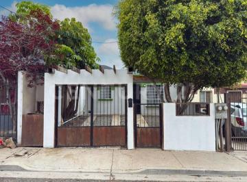 Casa · 62m² · 2 Recámaras · 1 Estacionamiento · Casa en Renta en Villa Bonita, Ensenada, Baja California