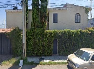 Casa de 3 habitaciones, Zapopan · Increible Casa en Venta en Jalisco
