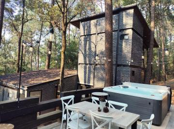 Casa · 3 Recámaras · 2 Estacionamientos · Casa en Renta con Jacuzzi y Mantenimiento Incluido