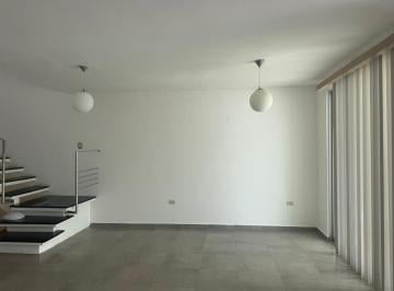 Casa · 250m² · 3 Recámaras · Casa en Renta Calle Tamaulipas, Col. Petrolera. Coatzacoalcos, Ver.