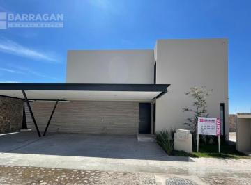 Casa · 308m² · 3 Recámaras · 2 Estacionamientos · Casa Nueva, Para Estrenar, en Lomas del Campanario Norte