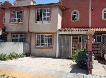 Casa de 2 habitaciones, Ecatepec de Morelos · Casa en Venta en Fraccionamiento Las Américas, Ecatepec