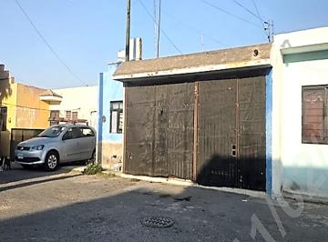 Casa de 2 habitaciones, San Pedro Tlaquepaque · Casa de 60 m de Terreno en Fracc. San Martín de Las Flores