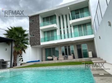 ¡Espectacular casa en venta en Fraccionamiento Burgos, vive el confort y la exclusividad!  A tan sólo 10 minutos de Cuernavaca · ¡Espectacular Casa en Venta en Fracc Burgos, Vive El Confort y La Exclusividad!…cv 5740