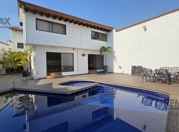Casa · 520m² · 4 Recámaras · 3 Estacionamientos · Venta de Casa en El Fraccionamiento San Jerónimo, Cuernavaca, Morelos…clave 5753