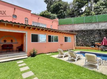 Casa · 196m² · 3 Recámaras · 2 Estacionamientos · Venta de Casa en El Norte de Cuernavaca, Santa María Ahuacatitlán, Cuernavaca, Morelos…clave 5832