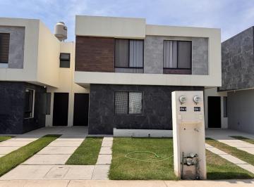 Casa · 82m² · 3 Recámaras · 1 Estacionamiento · Casa en Venta en Soledad de Graciano Sánchez, S. L. p.