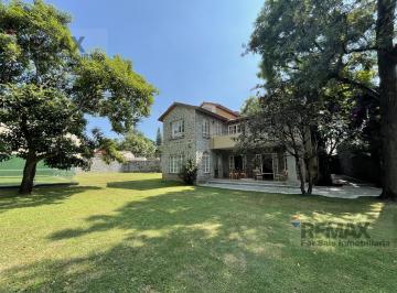 Venta de casa con alberca y jardín, Col. Tlaltenango, Cuernavaca, Morelos · Venta de Casa con Alberca y Jardín, Col. Tlaltenango, Cuernavaca, Morelos…clave 5915