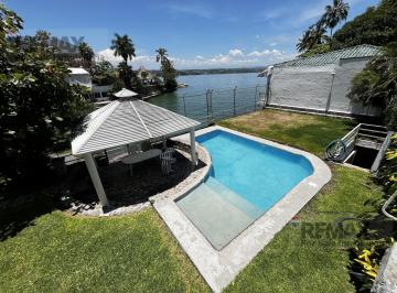 Venta de casa a la orilla del Lago de Tequesquitengo, · Venta de Casa a La Orilla del Lago de Tequesquitengo, Morelos…clave 5911