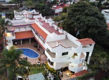 Casa · 980m² · 10 Recámaras · 6 Estacionamientos · Venta de Casa en La Col. Delicias, Cuernavaca, Morelos…clave 5952