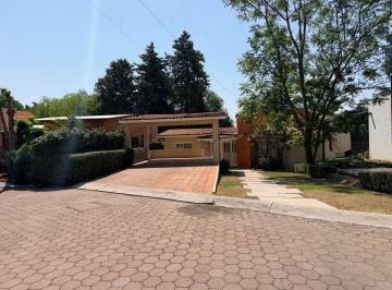 Casa de 3 habitaciones, Irapuato · Casa en Venta Uniplanta en Villas de Irapuato Colinda con Campo de Golf