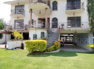 Casa de 5 habitaciones, Cuautla · Venta de Casa en Col Plan de Ayala con 400 Mst de Terreno