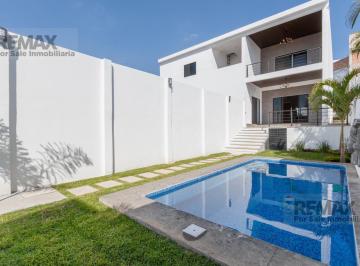 Casa · 329m² · 4 Recámaras · 2 Estacionamientos · Venta de Casa en Privada con Vigilancia en Burgos, Temixco, Morelos…clave 6033