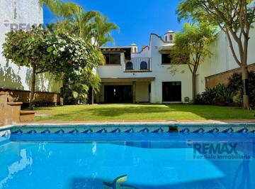 Casa · 393m² · 3 Recámaras · 1 Estacionamiento · Venta de Casa en Vista Hermosa, Cuernavaca, Morelos…clave 6005