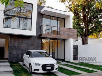 Casa · 205m² · 3 Recámaras · 2 Estacionamientos · Pre - Venta de Casa en Lomas de Atzingo, Cuernavaca, Morelos…clave 6073