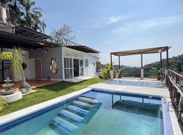 Casa · 300m² · 3 Recámaras · 2 Estacionamientos · Venta de Casa en El Fracc. Club de Golf, Cuernavaca, Morelos…clave 6048