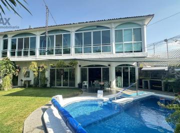 Casa · 485m² · 5 Recámaras · 4 Estacionamientos · Venta de Casa Sola, Fracc. Brisas, Temixco, Morelos…clave 2855
