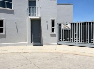 7c98563bf8bfc5b95da3c0133c05ec389478bc94f257f48045fdc68f8d3a7a36 · Asi Casa en Renta en Fracc Vista Hermosa (El Lago)