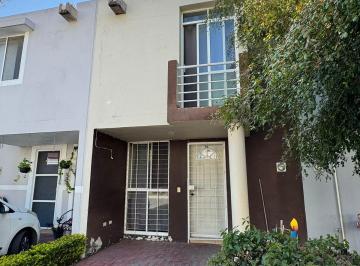 Casa de 2 habitaciones, San Pedro Tlaquepaque · Casa Venta Coto Loreto Seccion Monserrat Atras Punto Sur