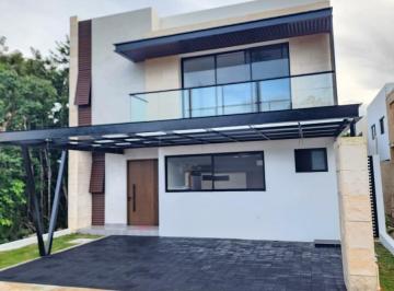 Casa · 297m² · 4 Recámaras · Casa en Renta en Via Cumbres