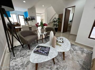 Casa · 118m² · 3 Recámaras · 2 Estacionamientos · Zibatá Casa en Venta Dentro de Privada Rah150