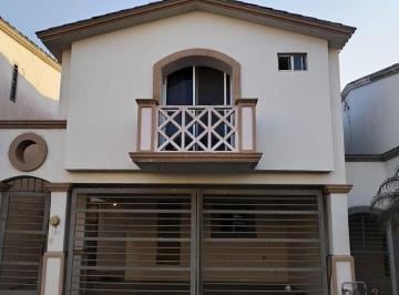 b52914a5aab093b5da55dfdfca4c2bbe15c69a4fc0e35b750c764699facbb75f · Casa en Renta en Cerradas de Cumbres