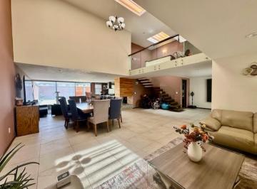 Casa en condominio · 259m² · 3 Recámaras · 3 Estacionamientos · Casa en Venta en Calimaya en Valle de Las Fuentes a 15 Min. de Galerias Metepec