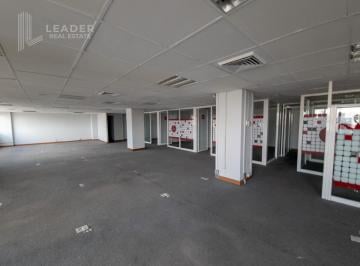 Oficina · 246m² · 2 Estacionamientos · Oficina en Renta en Colonia Azures