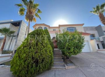 Casa · 628m² · 4 Recámaras · Casa en Venta en San Francisco, Chihuahua, Chih.