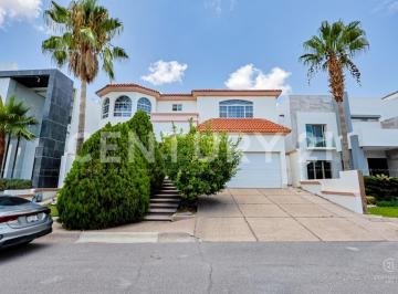 Casa · 628m² · 4 Recámaras · Casa en Venta en San Francisco, Chihuahua, Chih.