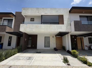 Casa de 3 habitaciones, San Andrés Cholula · Casa en Venta Lomas de Angelopolis Parque Altaria con Alberca