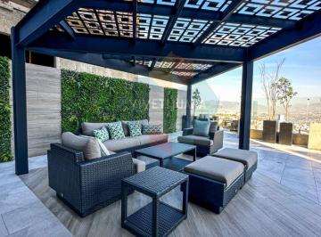 Casa · 218m² · 3 Recámaras · 2 Estacionamientos · Venta Townhouse Uptown Agua Caliente
