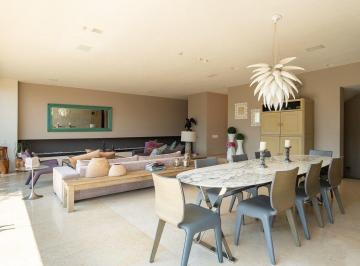 1bd120d8ab88f7fb4eaf05451ff3ce8a8bf0a4b8f313f599f144127564ee290e · Casa en Condominio en Venta en Jardines del Pedregal - Calle Fuego
